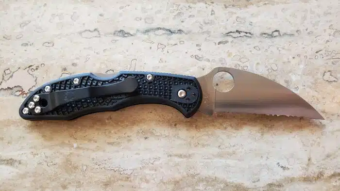 Spyderco Delica 4 Wharncliffe Serrated Lightweight C11FSWCBK - Image 2