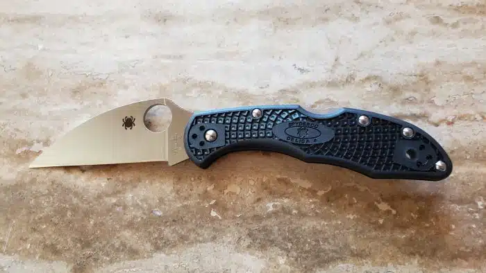 Spyderco Delica 4 Wharncliffe Lightweight FRN C11FPWCBK