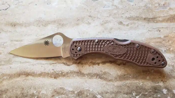 Spyderco Delica 4 Lightweight Brown FRN C11FPBN