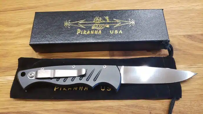 Piranha Pocket P-1BK  Mirror Finish, Black Blade Automatic - Image 2