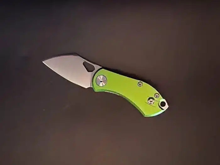 GiantMouse ACE Nibbler 2" Folder N690 Satin Sheepfoot Green Aluminum Handle