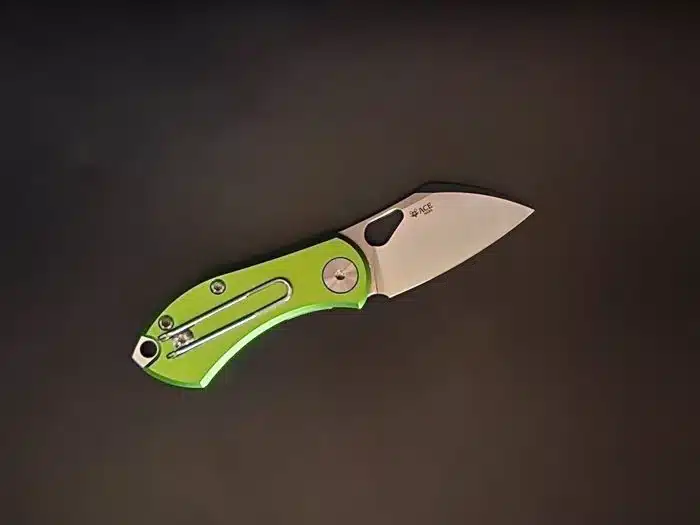 GiantMouse ACE Nibbler 2" Folder N690 Satin Sheepfoot Green Aluminum Handle - Image 2