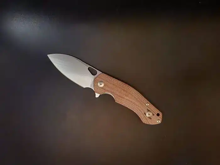 GiantMouse ACE Biblio Red Canvas Micarta M390