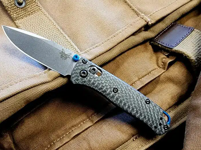 Benchmade Mini Bugout 533-3 AXIS Lock Satin S90V Black Carbon Fiber Handle