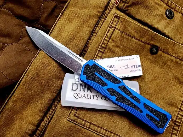 Heretic Knives Colossus Single Edge Stonewash Magnacut and SW Hardware H039-2A-BLU