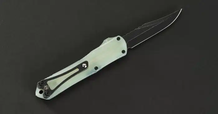 Heretic Manticore S Bowie OTF Auto Knife Jade - Image 2