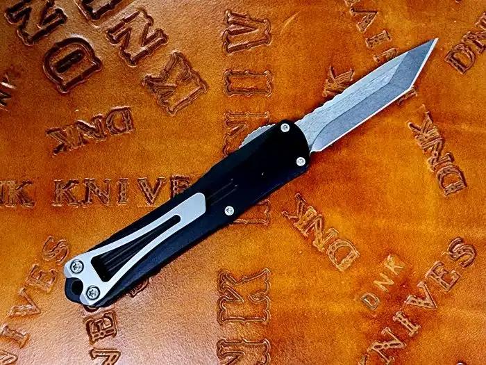 Heretic Manticore-S, Tanto, Black Double Action OTF Auto Knife - Image 2