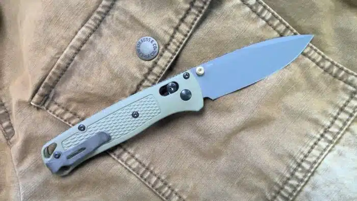 Benchmade Bugout 535GRY-1 AXIS Lock Knife Gray Drop Point S30V Ranger Green Grivory - Image 2