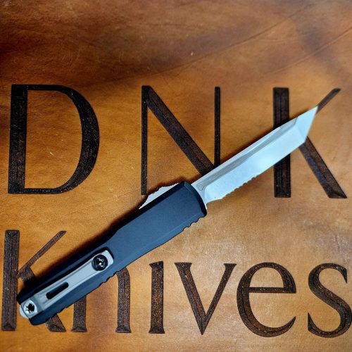 Microtech ZBP Ultratech 3 OTF 1123-11 Stonewashed Serrated Tanto Black Machined Aluminum