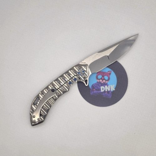 Olamic Cutlery Wayfarer 247 CTS-XHP Mike Irie Drop Point High Polish Scalloped Ti Blue Ano Hardware