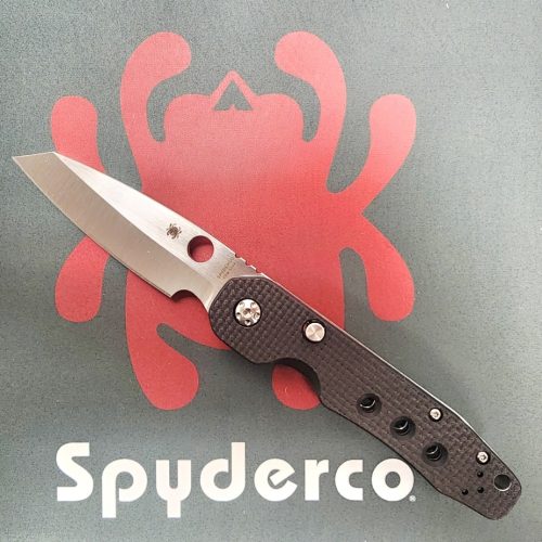 Spyderco Smock C240CFP Carbon Fiber/G10 Laminate Satin S30V Compression Button Lock