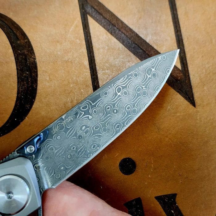 Dreamtech K610TCD Titanium/Carbon Fiber Frame Lock Damascus Drop Point Preowned - Image 4