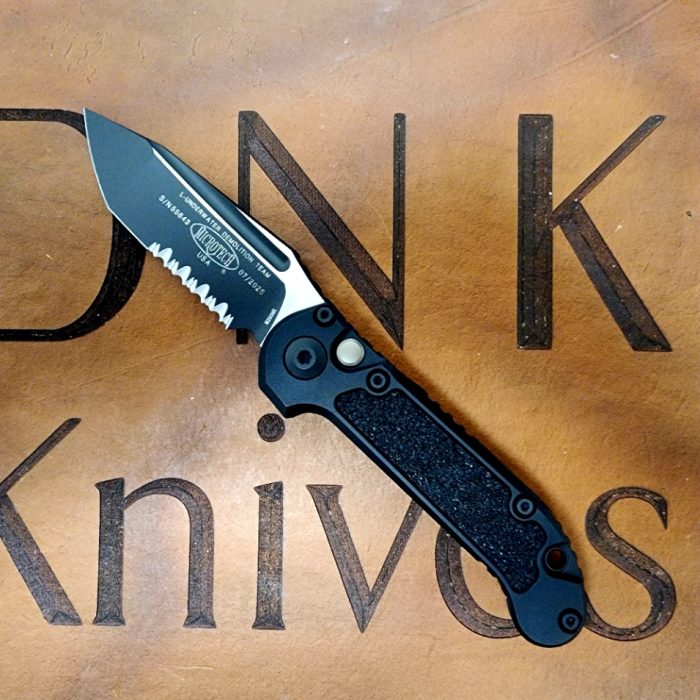 Microtech 1136-2T LUDT Gen III Auto Black Tanto Serrated Black Aluminum w/Grip Insert