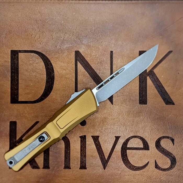 Microtech Combat Troodon Gen III 1143-10APTA Apocalyptic Blade Tan Aluminum Handle - Image 2