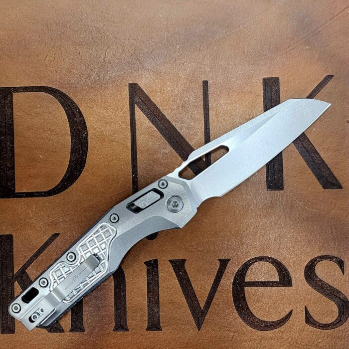Microtech MSI 210-10FRMS3 Marfione Select Ram-Lok Stonewash Frag Titanium Purple Backspacer - Image 2