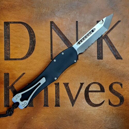 Heretic Hydra V4 H406-2C Tanto Stonewashed Magnacut Serrated Blade Black Frame S/A OTF