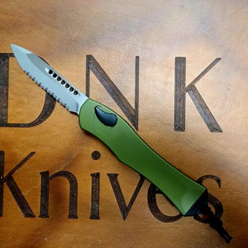 Heretic Hydra V4 H407-5C-GRN Drop Point Battleworn Serrated Magnacut Blade OD Green Frame S/A OTF