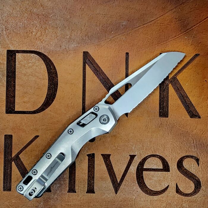 Microtech Standard Issue MSI 210-12MS2 Ram-Lok Stonewash Titanium Blue Accent Full Serrated - Image 2