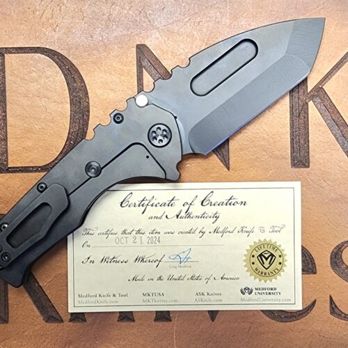 Medford Inaugural Pretorian T w/Coin