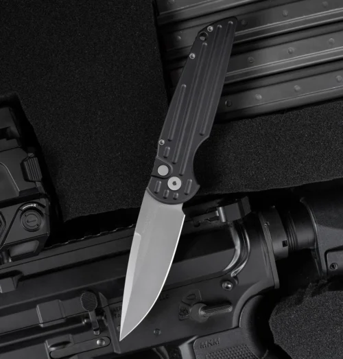 Protech TR-3 Auto Black Handle w/Grooves Bead Blasted 154CM Clip Point