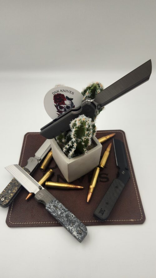 Knife Standards The RR Station – Vanax SuperClean Titanium Framelock