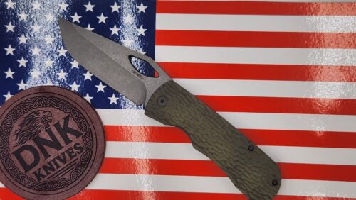 McNees Knives 3.75″ DX Dixon Jigged Folding Knife – Green/Bronze Anodized Titanium (GRN/BRNZ-A)