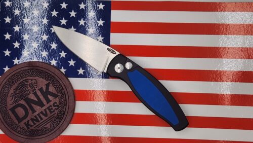 TRM Pit Bull PB Auto Sleek Automatic Knife, Tumbled CPM MagnaCut Blade & Flat Black Aluminum Handle with Royal Blue G-10 Inlay